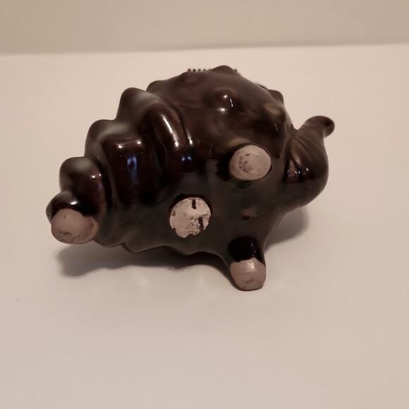 Vintage Conch Shell Salt & Pepper Shakers With Trunk & Metal Carrying Handle - Picture 5 of 13